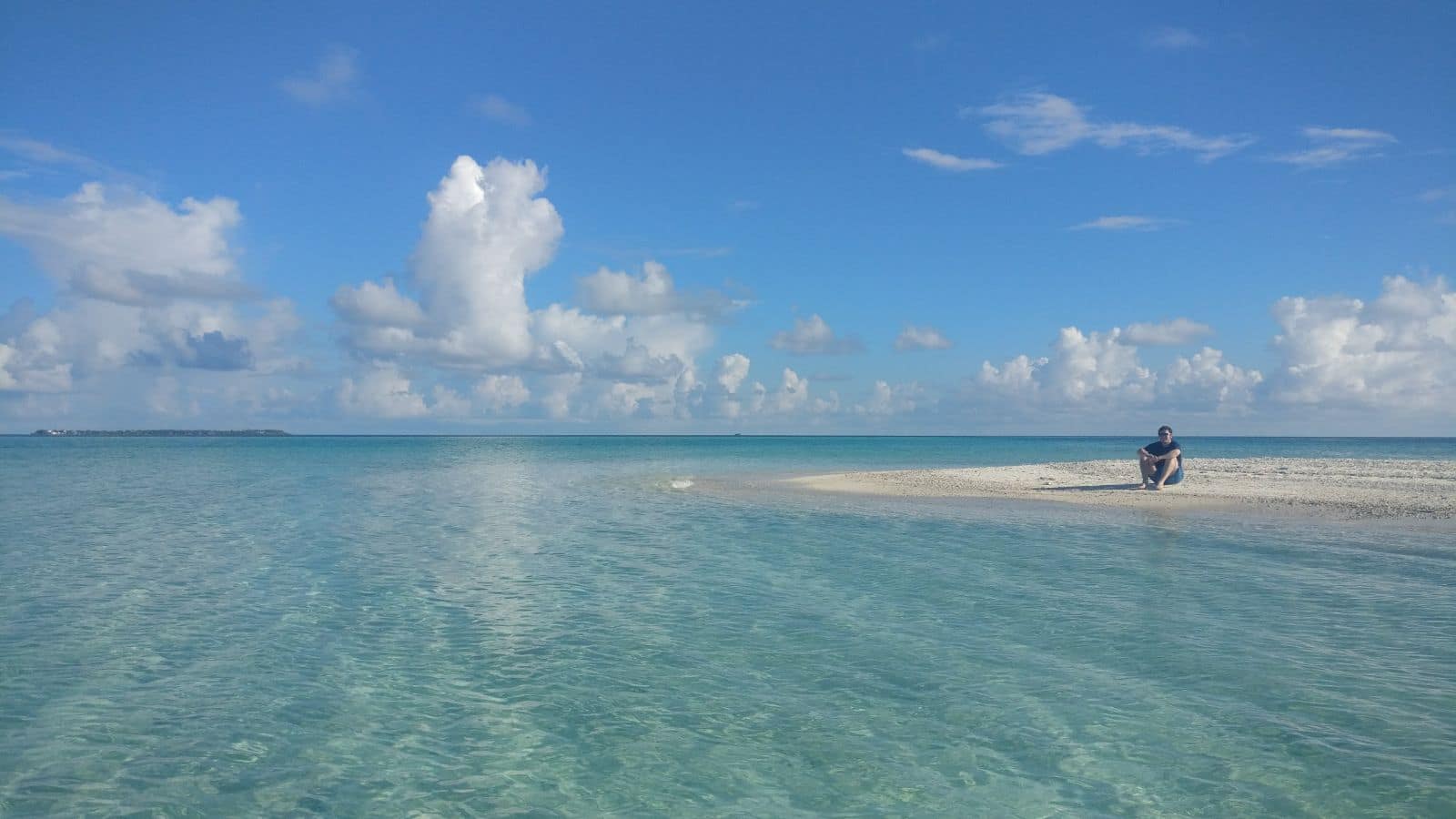 Bikini beach Dhiffushi Bikini beach Dhiffushi